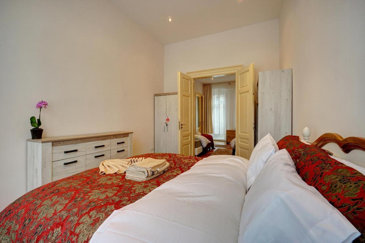 شقة Casa De Vis, Brasov Old City Centre المظهر الخارجي الصورة