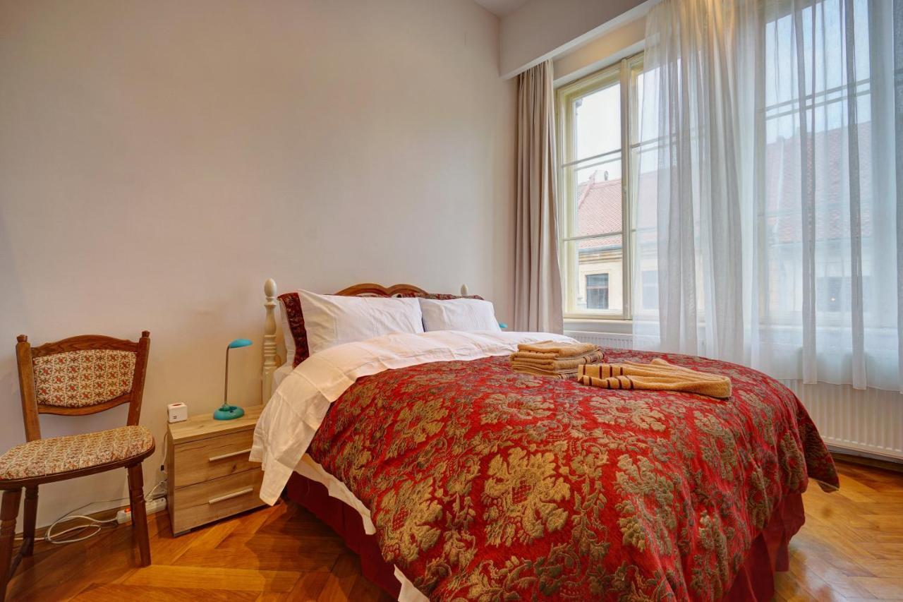 شقة Casa De Vis, Brasov Old City Centre المظهر الخارجي الصورة